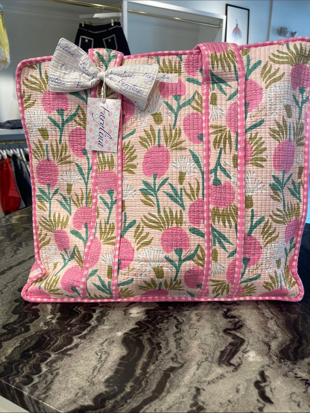 FARYLINA
JANE QUILTED TOTE | Bloom